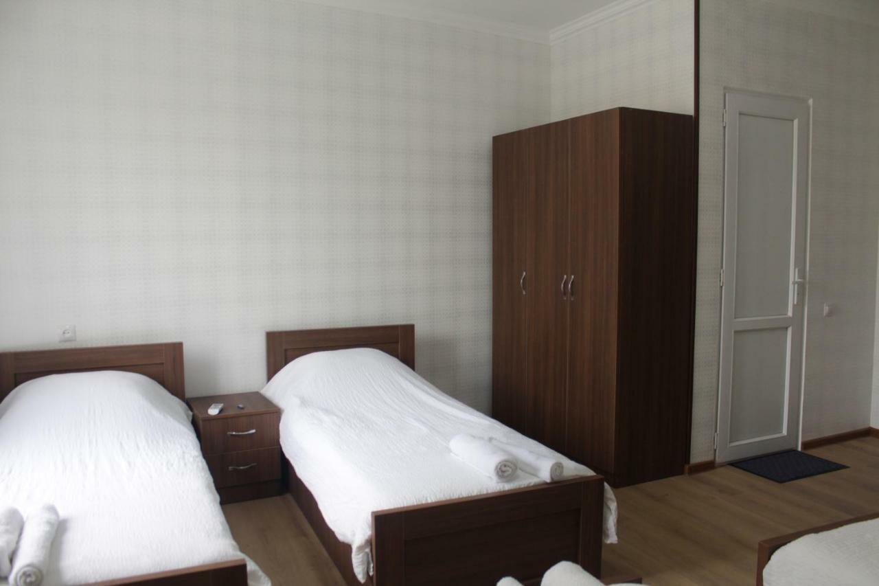 Bagration Hotel Gori Exterior photo